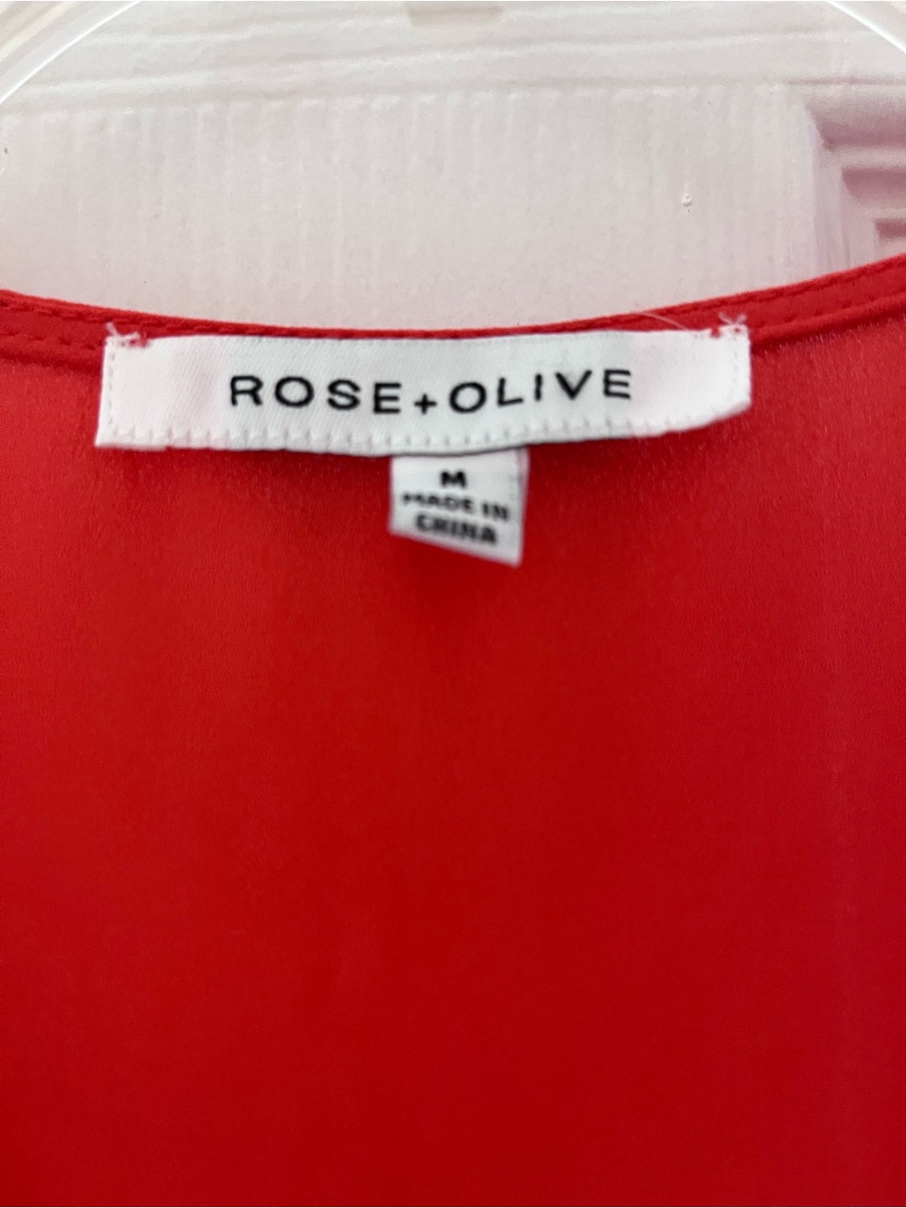 Rose & Olive Red/Orange V-Neck Sleeveless Blouse - Picture 3 of 5